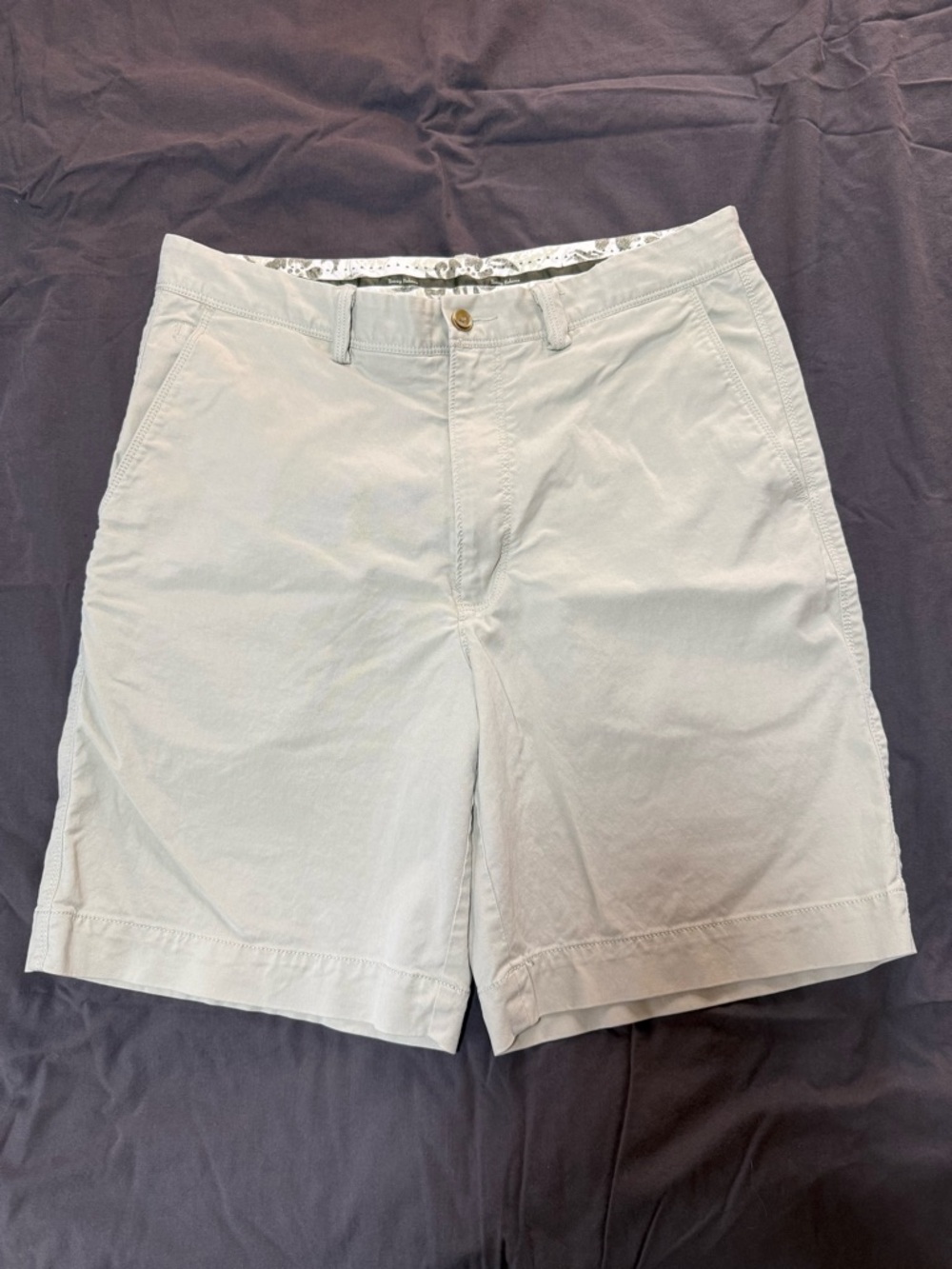 Tommy Bahama Men's Classic Chino Shorts - 8 inch